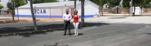Beatriz Labián y Pablo Camacho comprueban el estado del recinto y las mejoras realizadas para la 58 edición de Fercam