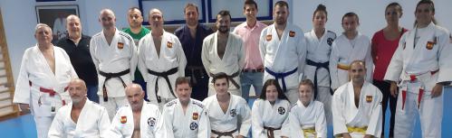 Manuel José Palacios junto a miembros del Club de Judo y de la Escuela de Defensa Personal