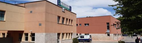 Exterior del hospital de Manzanares en la zona de urgencias