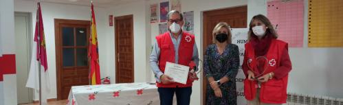 Cruz Roja reconoce a Mari Ángeles Serrano y Sebastián González por su labor voluntaria