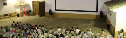 Cine de verano municipal en el centro cultural 'Ciega de Manzanares'