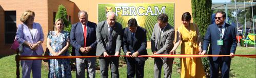 Corte de cinta inaugural Fercam 2025
