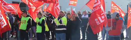 Imágenes de la concentración de la huelga del Sector del Metal en Manzanares