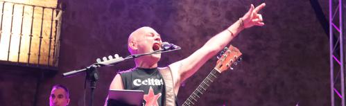 Celtas Cortos en su concierto de 2022 en la plaza de Manzanares