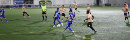 Lance del partido en el segundo tiempo