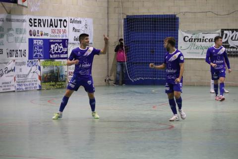 Chus y Álvaro celebrando un gol del Manzanares FS Quesos El Hidalgo