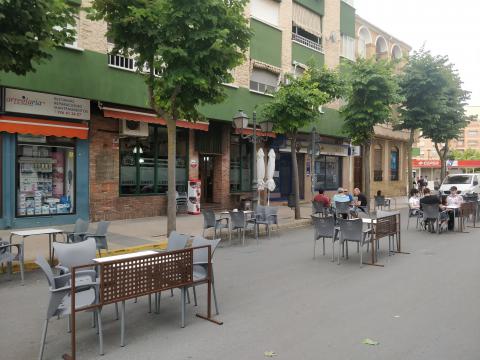 Una de las terrazas habilitadas en establecimientos de la calle Toledo