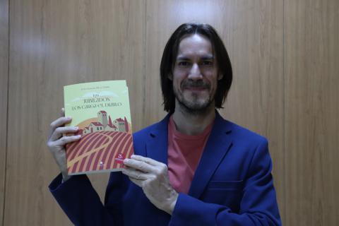 Presentación del libro 'Los jubilados los carga el diablo' de Luis Chacón