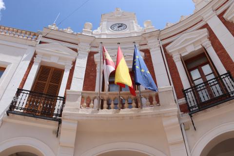 Fachada del Ayuntamiento de Manzanares