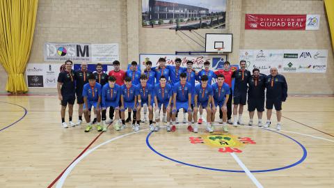 Los Hispanos Junior antes del último entrenamiento en la concentración de Manzanares previa al Mundial