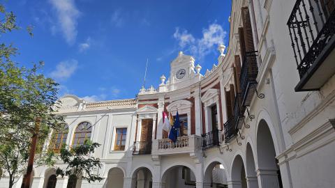 Fachada del Ayuntamiento de Manzanares