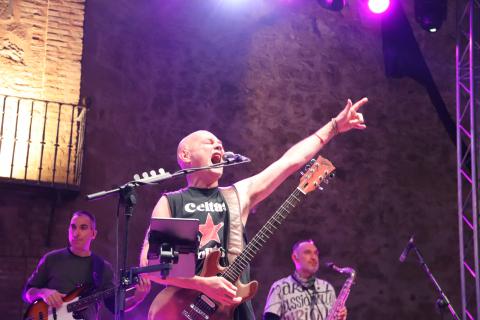 Celtas Cortos en su concierto de 2022 en la plaza de Manzanares