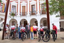 Ex jóvenes en bicicleta rumbo a Lisboa