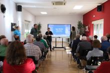 Charla sobre ciberseguridad en el Centro de Mayores