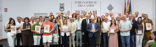 Foto conjunta de premiados y autioridades