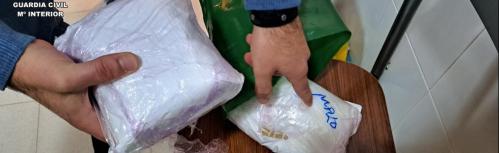 Parte de la droga incautada en estas operaciones