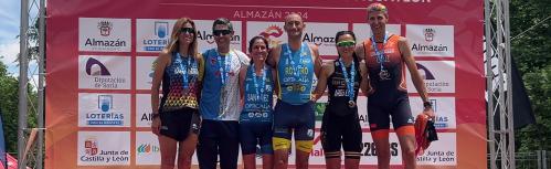 María José Sánchez de la Serrana y Paquillo (CD Opticalia Triatlón Manzanares), medalla de oro en el campeonato de España de duatlón cros 2024