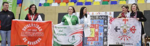 Maripepa Rodríguez en el podio