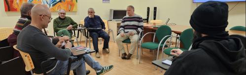 Una de las sesiones del taller para redefinir la masculinidad en el Centro de la Mujer