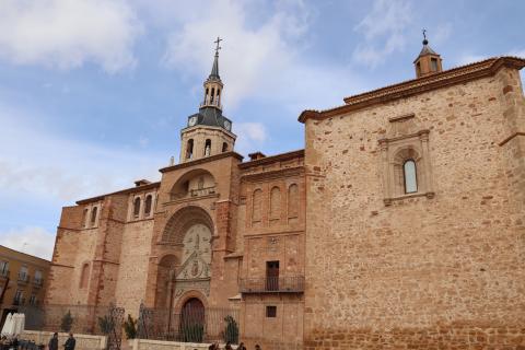 El funeral se celebra en la iglesia de la Asunción