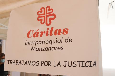 Pancarta de Cáritas 