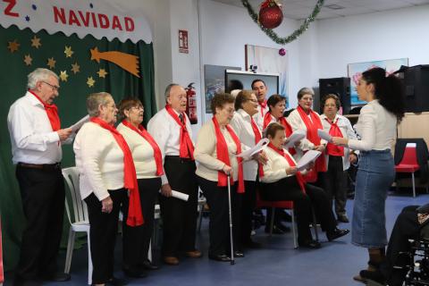 Fiesta de la familia residencia Los Jardines_Navidad 2023