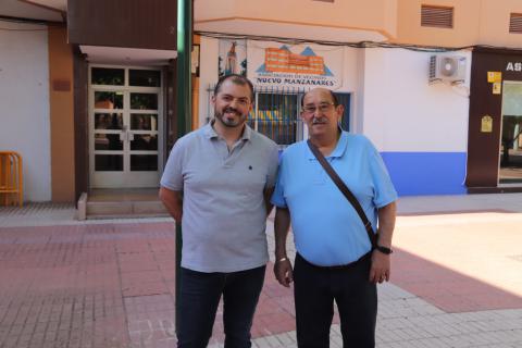 Juan Romero y José Herrera pertenecen a la junta de la AAVV Nuevo Manzanares
