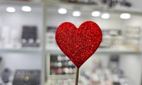 El comercio de Manzanares ofrece variedad de artículos para San Valentín