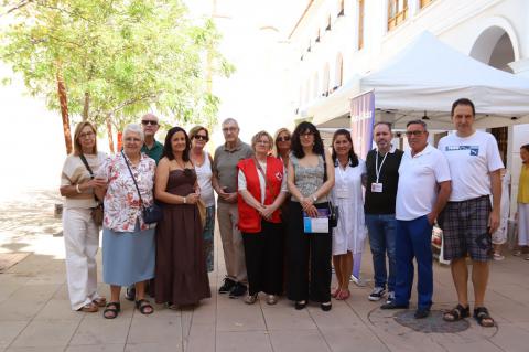 Mercadillo solidario Día de las Personas Cooperantes 2025