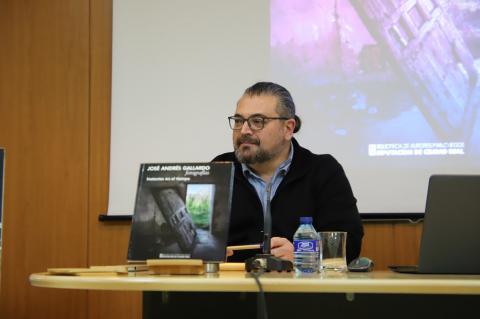 Presentación libro Instantes en el tiempo José Andrés Gallardo
