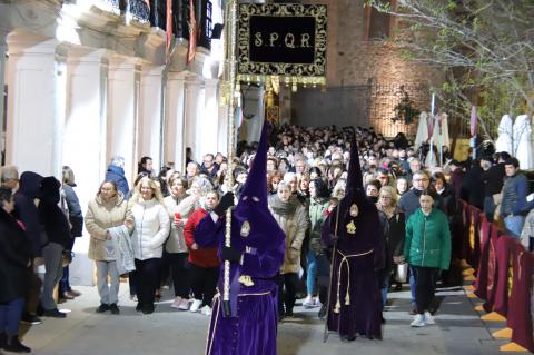 Penitentes en la Procesión del Silencio 