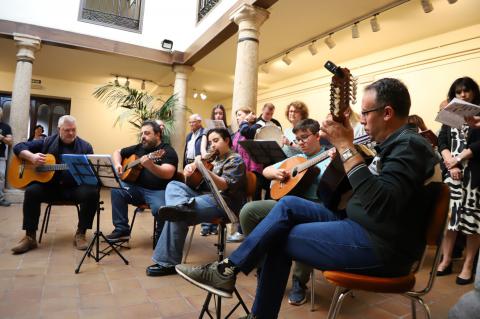 Imagen de archivo Cruces y Rondas de mayo 2025