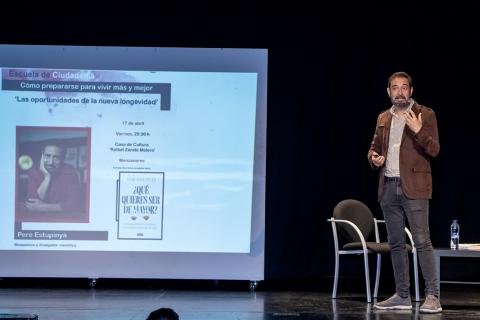 Pere Estupinyà en la Escuela de Ciudadanía. Foto José Antonio Romero