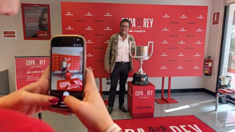 El trofeo de la Copa del Rey en Mapfre Manzanares