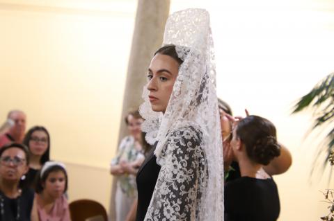 Taller de peineta y mantilla