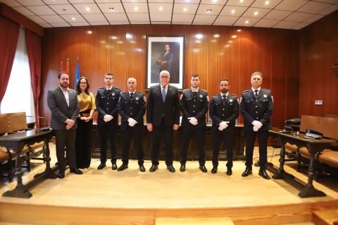 Nuevos agentes de la Policía Local tras su toma de posesión
