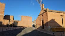 Exterior de la ermita, situada junto al castillo