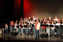 Gala solidaria Cruz Roja Manzanares - Concierto coro de la Escuela de Música