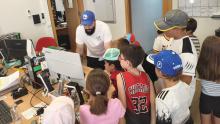 Visita de la Ludoteca de la Divina Pastora a Manzanares10TV