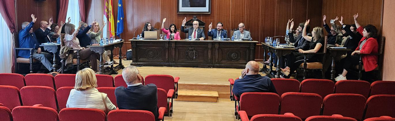 Aprobación unánime del reconocimiento a Rafael Zárate