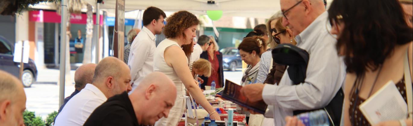 Feria local del libro en Manzanares (Día del libro 2026)