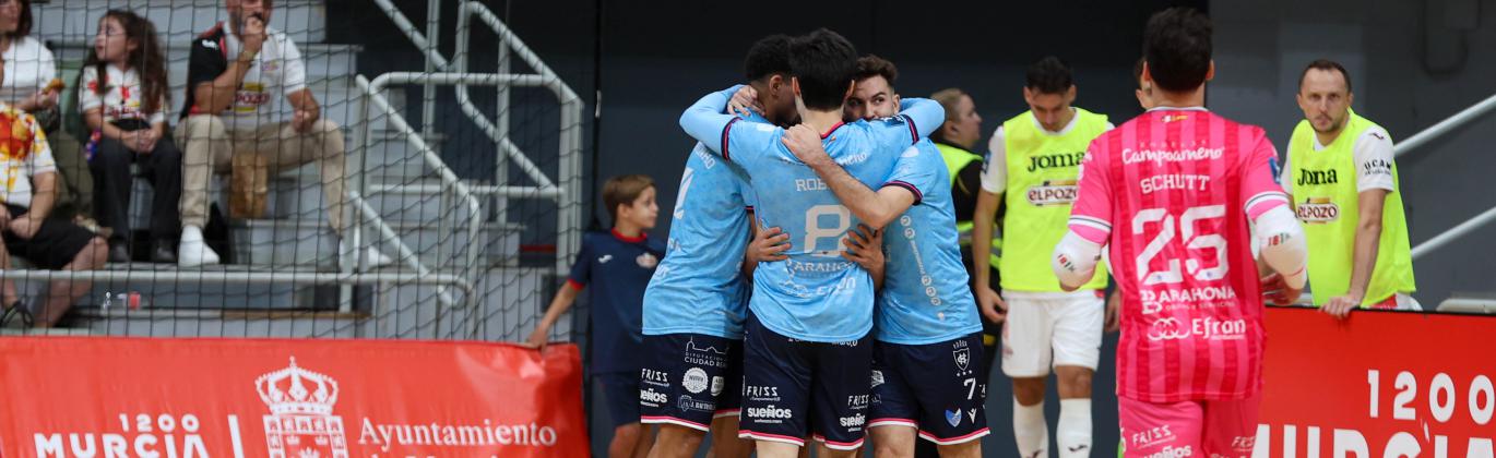 Celebración de uno de los goles del Manzanares