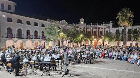Embedded thumbnail for Concierto Fiestas Patronales 2025 - AMC Julián &#039;Sánchez-Maroto&#039;