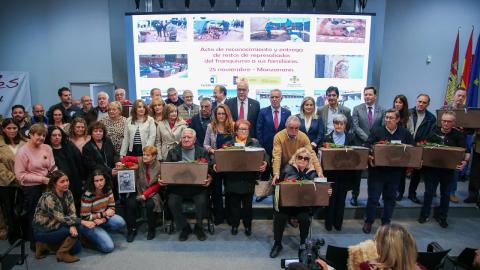 Embedded thumbnail for Acto de entrega de los restos mortales de represaliados del franquismo en Manzanares